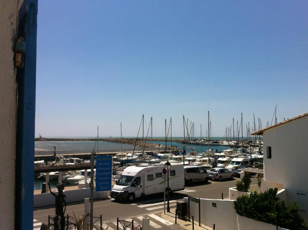 Les Vagues Saintes-Maries-de-la-Mer Exterior foto